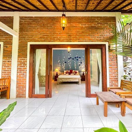 Enak Bungalow 아메드 외부 사진