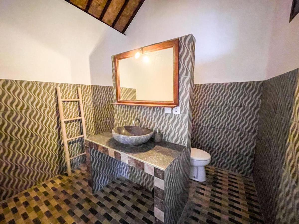 Enak Bungalow 아메드 외부 사진