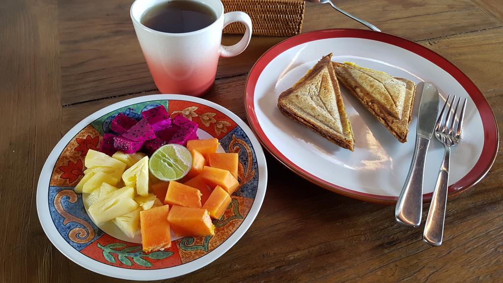Enak Bungalow 아메드 외부 사진