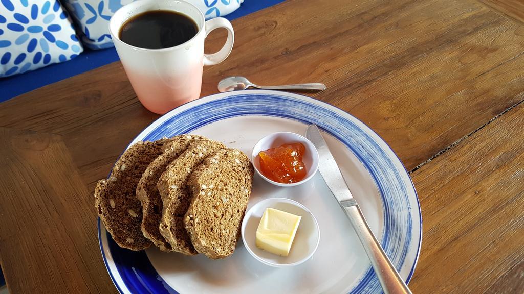 Enak Bungalow 아메드 외부 사진