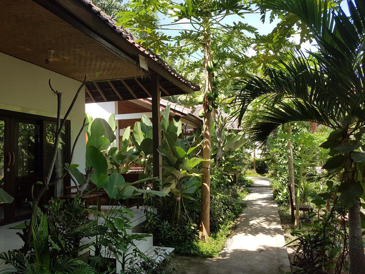 Enak Bungalow 아메드 외부 사진